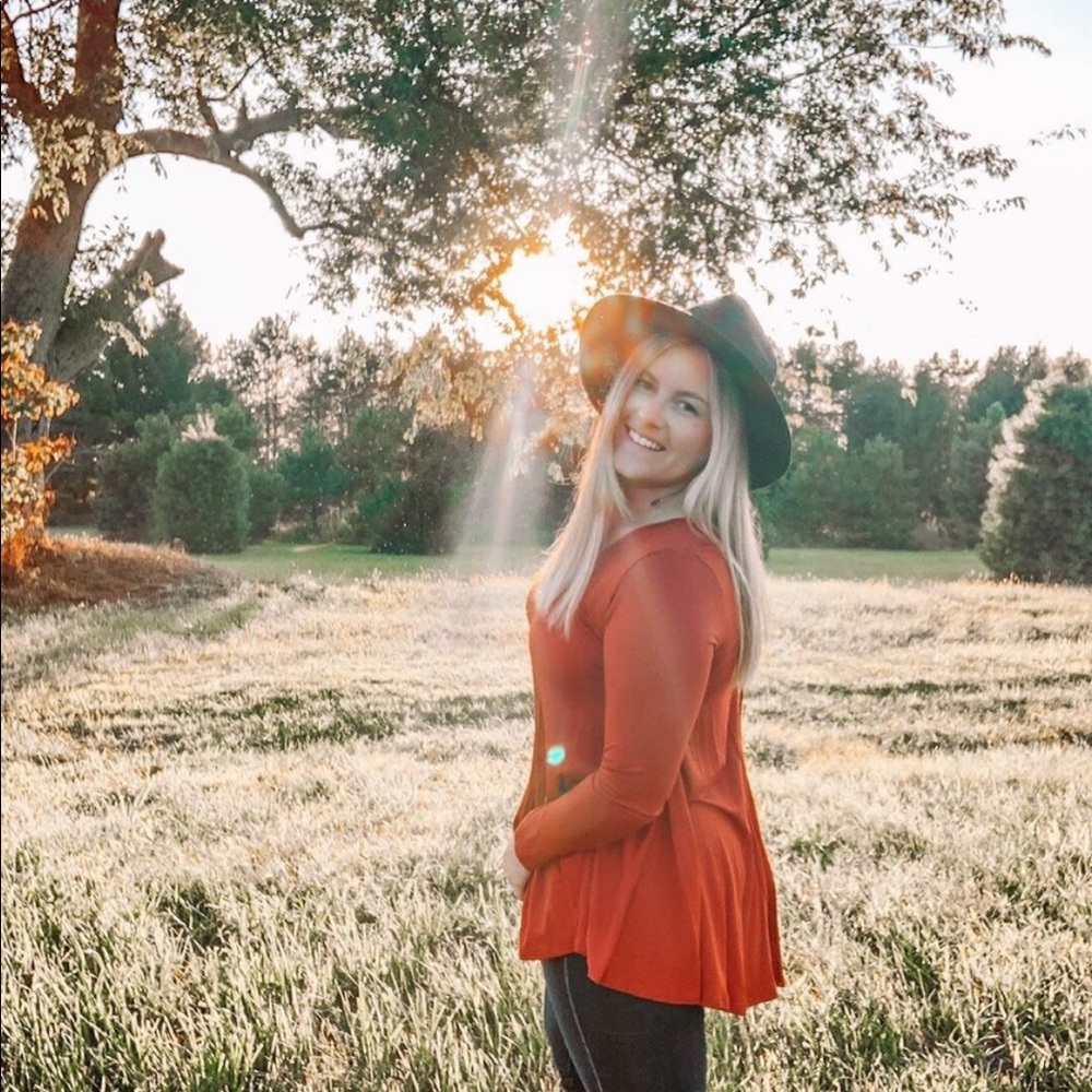 Flowy Top - Picture 3 of 4